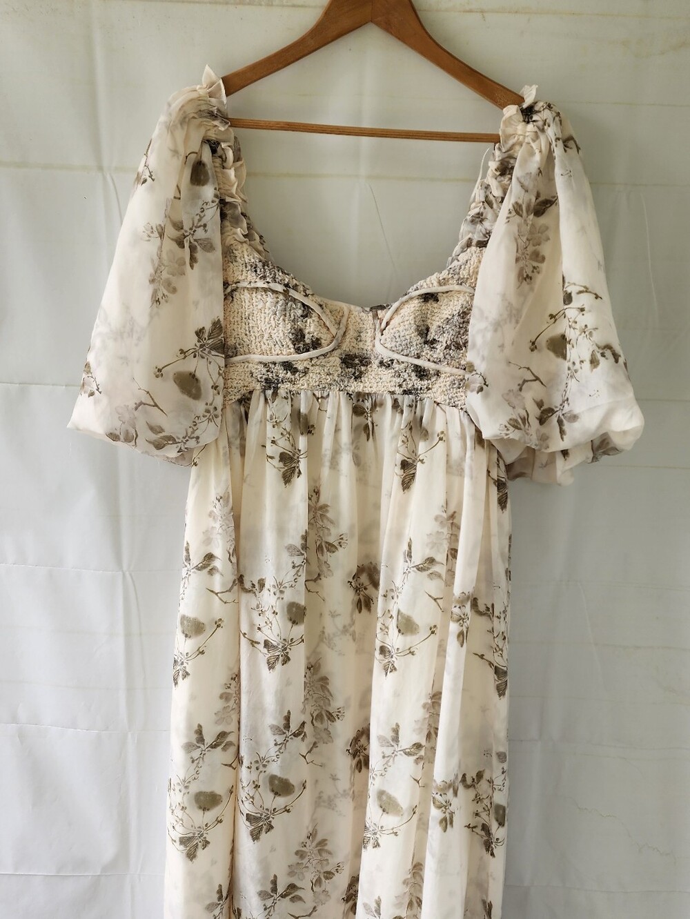 One Loved Babe Ivory Floral Puff-Sleeve Maxi Dress - Picture 6 of 15